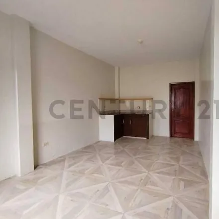 Rent this 1 bed apartment on Estudio Fotográfico Pinto in Cuenca, 092409