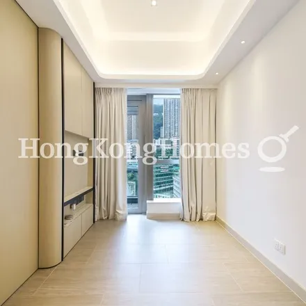 Image 1 - China, Hong Kong, Hong Kong Island, Mid-Levels, Caine Road 24-24A, Long Mansion - Apartment for rent
