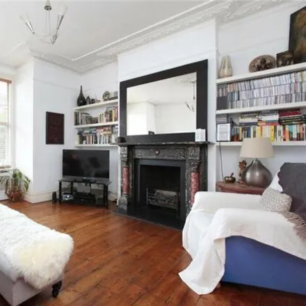 Buy this 1 bed apartment on Balham Park Road in London, SW12 8DS