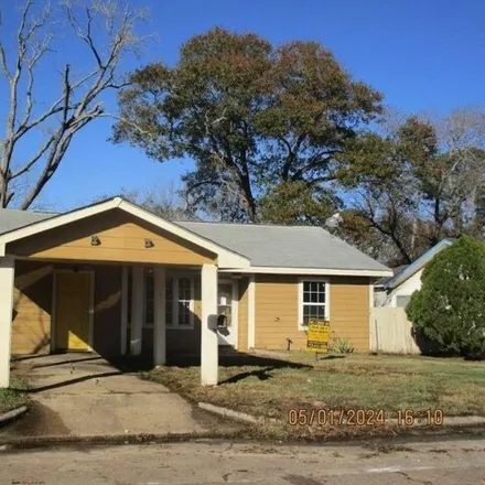 Buy this 3 bed house on 1398 Natchez Avenue in Pasadena, TX 77506