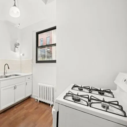 Image 7 - 55 E 72nd St Apt 2n, New York, 10021 - Apartment for sale