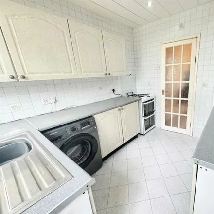 Image 7 - Woburn Close, Liverpool, L13 6RP, United Kingdom - Townhouse for sale
