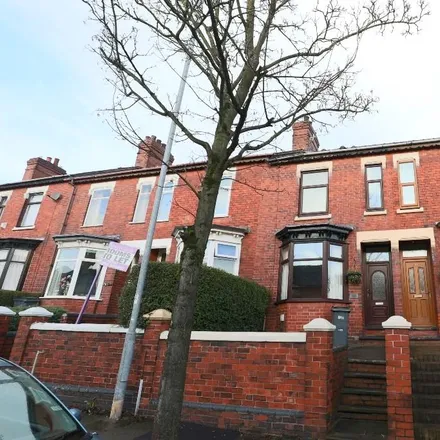 Rent this 2 bed townhouse on London Road in Stoke, ST4 5AZ