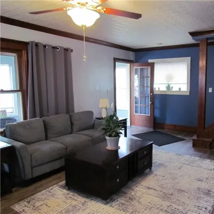 Image 5 - 212 West Elm Street, Town/Village of East Rochester, NY 14445, USA - House for sale