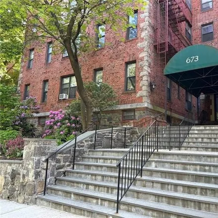 Rent this 1 bed apartment on 673 Locust St Apt 4h in Mount Vernon, New York