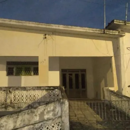 Rent this 4 bed house on Instituto Moderno João Machado in Avenida 1º de Maio, Jaguaribe