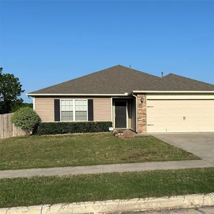 Buy this 3 bed house on South 276th East Avenue in Wagoner County, OK 74429