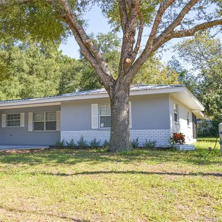 Buy this 3 bed house on 1140 South Highlands Avenue in Inverness, Citrus County