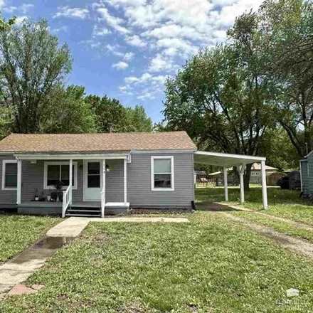 Buy this 3 bed house on 518 14th Street in Ogden, Riley County