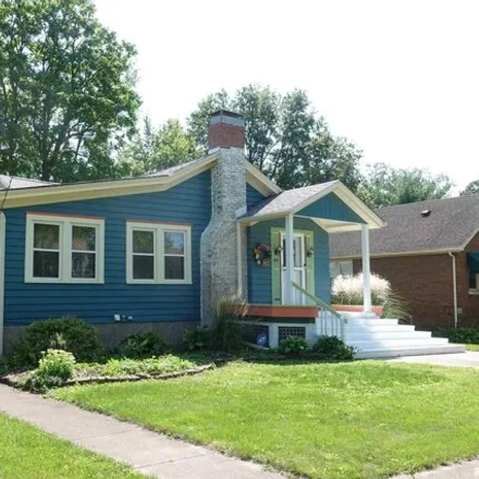 Image 3 - 820 Greenleaf Street, Galesburg, IL 61401, USA - House for sale