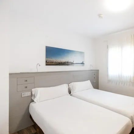 Rent this 2 bed apartment on Cat Bag in Avinguda de Gaudí, 31