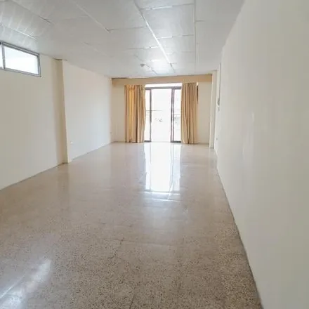 Rent this 3 bed apartment on 2º Callejón 18J NO in 090501, Guayaquil