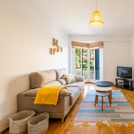 Rent this 1 bed apartment on Pastelaria Ravioli in Rua Velha da Ajuda, 9000-096 Funchal