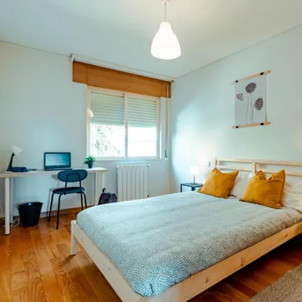 Rent this 6 bed room on Rua da Bouça 20 in 4099-013 Porto, Portugal