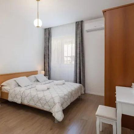 Image 1 - 21310, Croatia - Apartment for rent