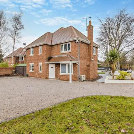 Buy this 5 bed house on Whin Hill Road in Doncaster, DN4 7AE