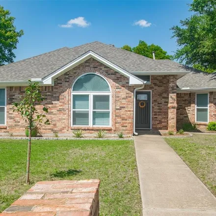 Buy this 3 bed house on 414 Woodlawn Street in Krum, Denton County