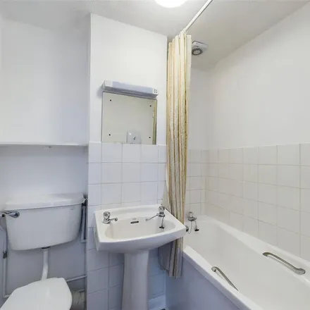 Image 5 - The Lioncare School, 87 Payne Avenue, Hove, BN3 5HD, United Kingdom - Apartment for rent