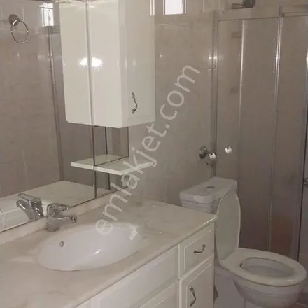 Rent this 3 bed apartment on Yaylam Odun Ekmeği in 2. Murat Sokağı, 34295 Küçükçekmece