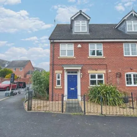 Buy this 4 bed house on Fosse Close in Hinckley, LE10 2EH