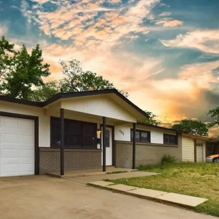 Buy this 3 bed house on 5102 52nd Street in Lubbock, TX 79414