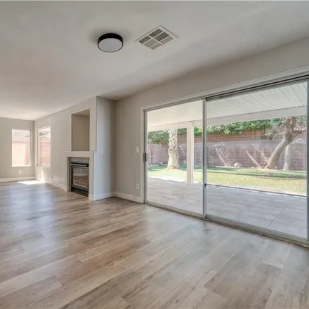 Image 4 - 826 Holly Sprig Court, North Las Vegas, NV 89032, USA - House for rent