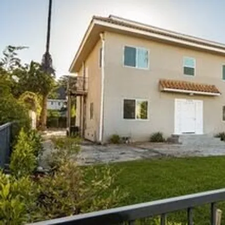 Image 1 - 702 Crenshaw Blvd, Los Angeles, California, 90005 - House for sale