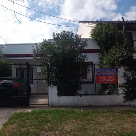 Buy this studio house on José María Paz in Partido de San Miguel, Muñiz
