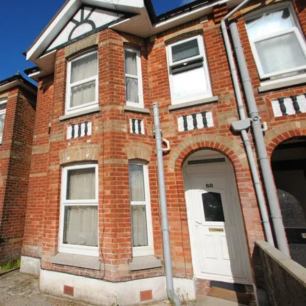 Rent this 5 bed duplex on Cardigan Road in Bournemouth, BH9 1BD