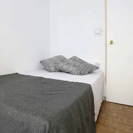 Rent this 1 bed room on Avenida de Bruselas in 51, 28028 Madrid