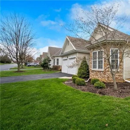 Image 4 - 2759 Terrwood Drive East, Lower Macungie Township, PA 18062, USA - House for sale