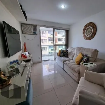 Buy this 3 bed apartment on Rua Lacerda Coutinho 30 in Copacabana, Rio de Janeiro - RJ