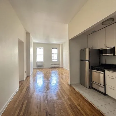 Rent this 1 bed apartment on 319 East 91st Street in New York, NY 10128