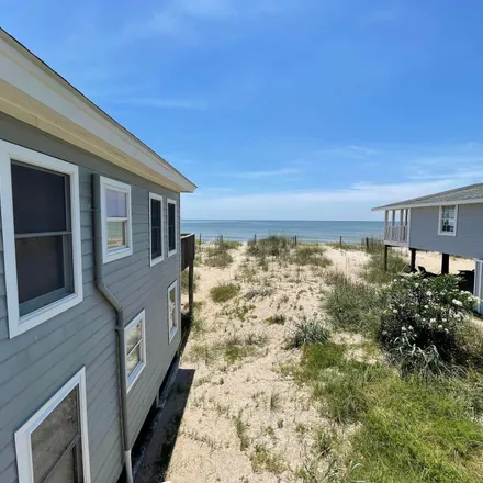 Image 7 - Beach Retreat, Palmetto Boulevard, Edisto Beach, Colleton County, SC 29438, USA - House for sale