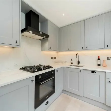 Image 4 - Delaney & Co., Goodge Street, London, W1T 2PT, United Kingdom - Apartment for rent