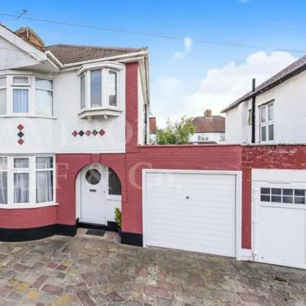 Buy this 3 bed duplex on 103 Fleetwood Road in Dudden Hill, London