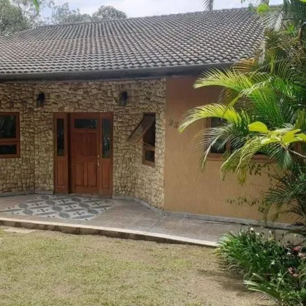 Buy this 3 bed house on Avenida João Balhesteiro in Centro, Jandira - SP
