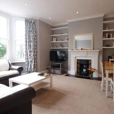 Image 2 - 123 Mount View Road, London, N4 4SP, United Kingdom - Apartment for rent
