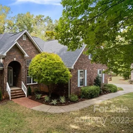 Buy this 4 bed house on 131 Digh Circle in Mooresville, NC 28117