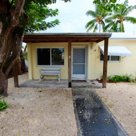 Image 2 - 9 Miami Dr Lot 17 Key Largo Park - House for rent