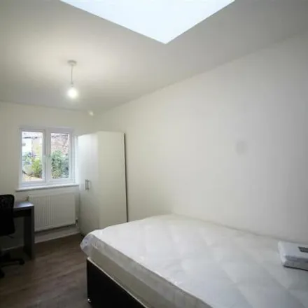 Image 7 - 54 Queens Road East, Beeston, NG9 2GS, United Kingdom - Duplex for rent