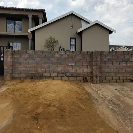 Image 4 - unnamed road, Devland, Soweto, 2095, South Africa - Apartment for rent