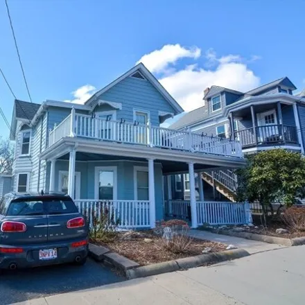 Image 2 - 103 Summit Avenue, Winthrop Beach, Winthrop, MA 02152, USA - Condo for sale