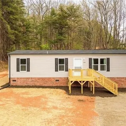 Buy this studio apartment on Linneys Mountain Road in Taylorsville, NC 28681