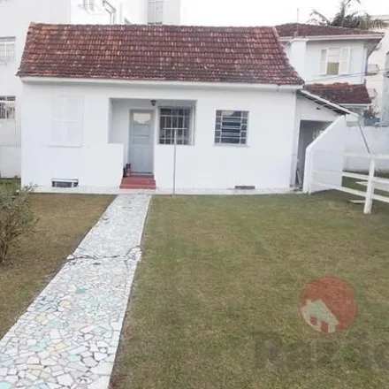 Rent this 2 bed house on Rua Mauá 111 in Alto da Glória, Curitiba - PR