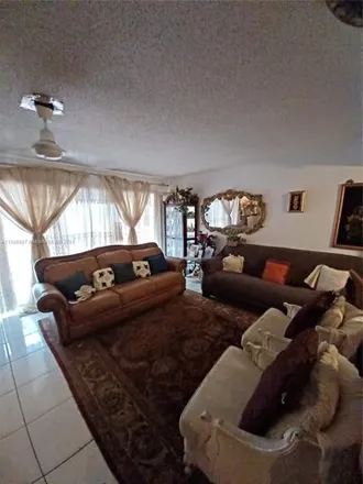 Image 8 - 1847 Northwest 58th Avenue, Lauderhill, FL 33313, USA - Townhouse for sale