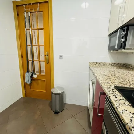 Rent this 3 bed apartment on Carrer de Francesc Climent in 21, 46007 Valencia