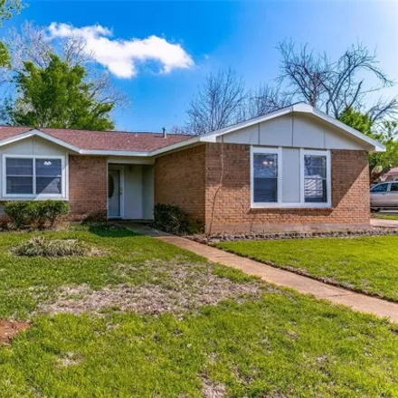 Rent this 3 bed house on 204 Windmere Circle in Corinth, TX 76210
