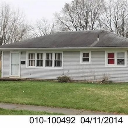 Buy this 3 bed house on 4467 Grimsby Road in Columbus, OH 43227