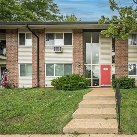 Buy this 1 bed condo on 10063 North Bunker Hill Drive in St. George, Saint Louis County